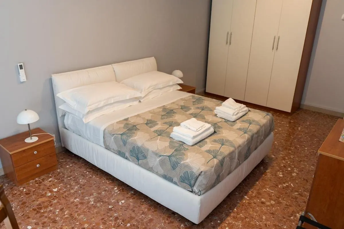 La Casa Di Gege Appio Caffarella 0*, Rome
